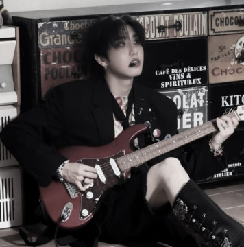 7 K-pop idol, akik megmutatják, hogyan viseld a soft grunge stílust idén nyáron